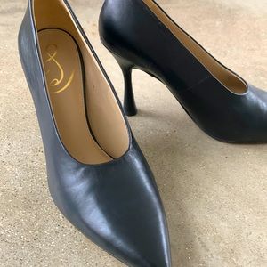 Sam Edelman Black Pumps
